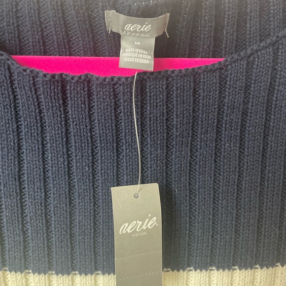 NWT AERIE knit sweater. In perfect condition. No rips tears, or stains. - Picture 4 of 7